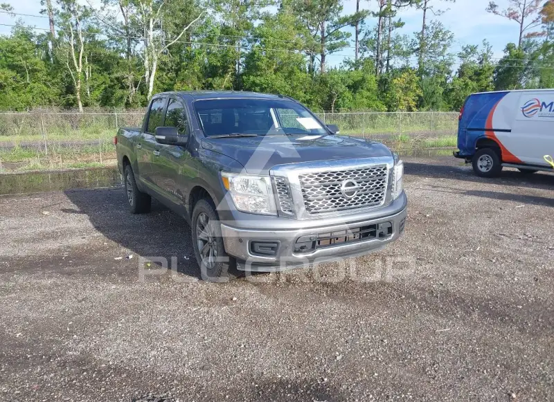2019 Nissan TITAN фото