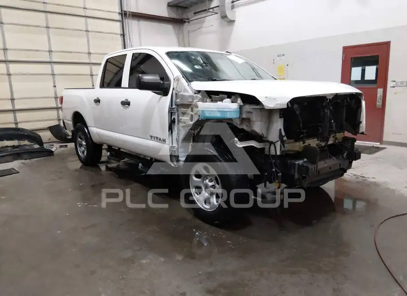 2019 Nissan TITAN фото