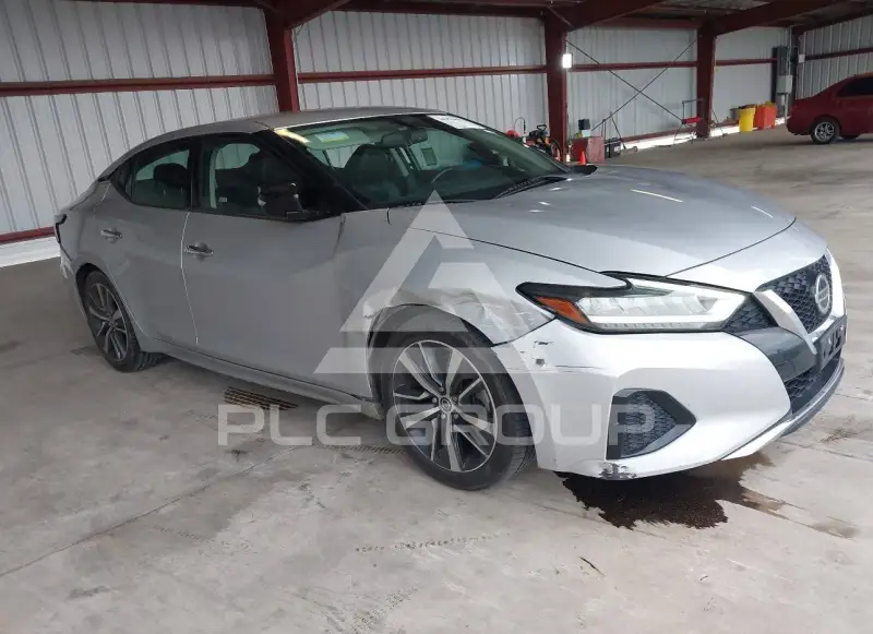 2019 Nissan MAXIMA photo
