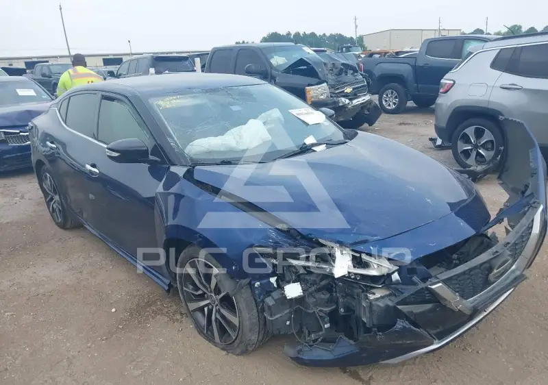 2019 Nissan MAXIMA photo