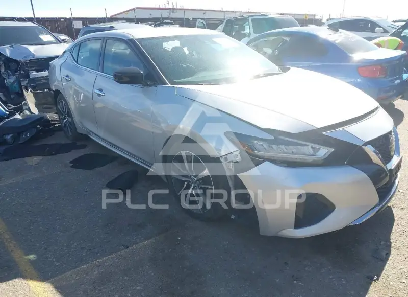 2019 Nissan MAXIMA photo