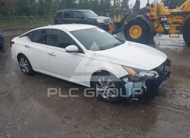 2019 Nissan ALTIMA photo
