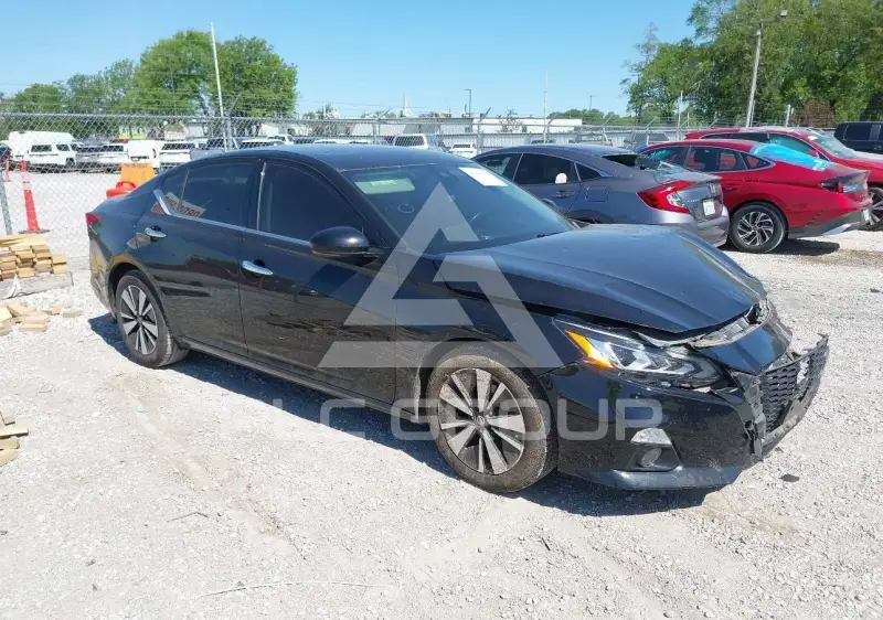 2019 Nissan ALTIMA фото