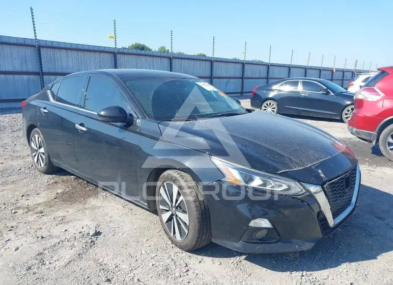 2019 Nissan ALTIMA photo