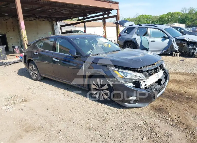 2019 Nissan ALTIMA photo