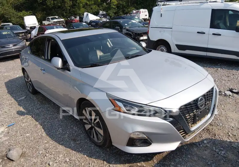 2019 Nissan ALTIMA фото