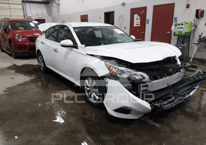 2019 Nissan ALTIMA фото