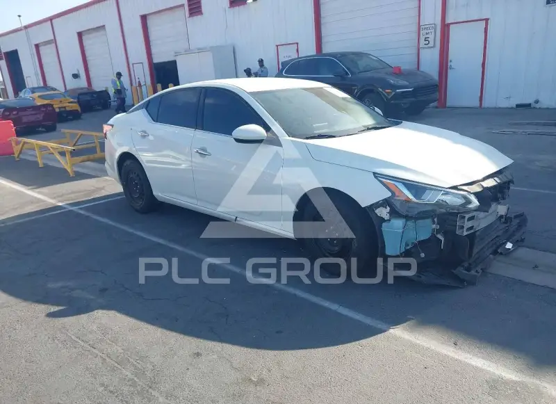 2019 Nissan ALTIMA фото