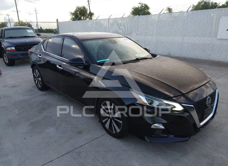 2019 Nissan ALTIMA фото