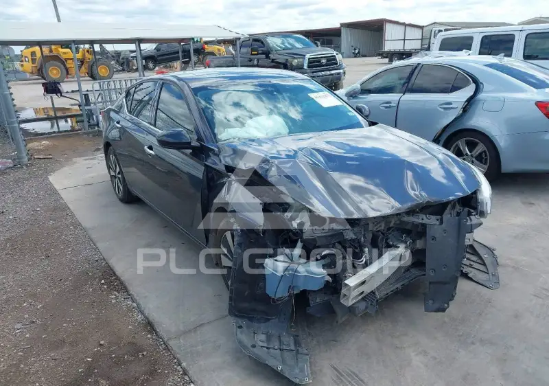 2019 Nissan ALTIMA photo