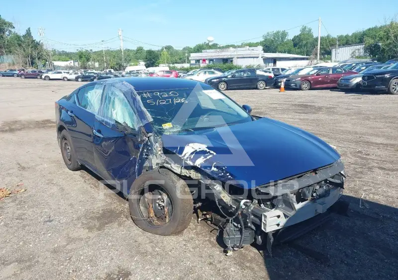 2019 Nissan ALTIMA photo