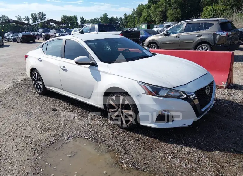 2019 Nissan ALTIMA photo