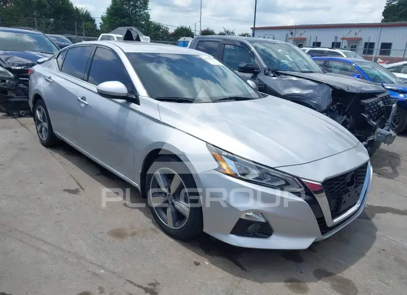 2019 Nissan ALTIMA photo