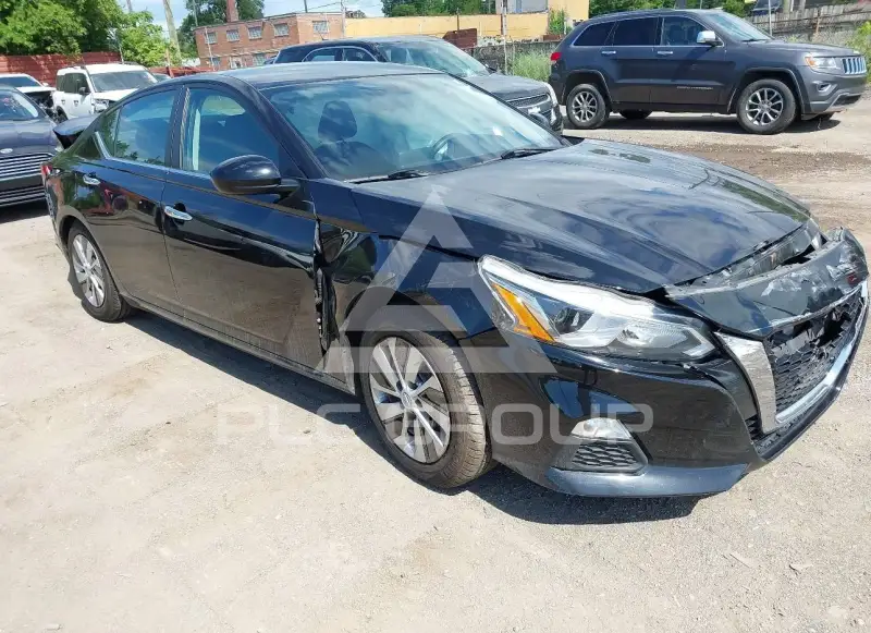 2019 Nissan ALTIMA photo