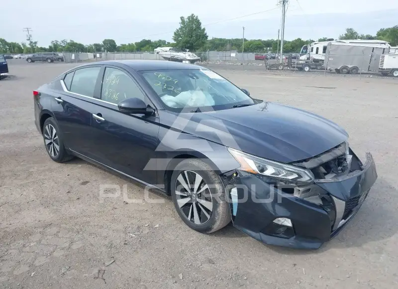 2019 Nissan ALTIMA photo