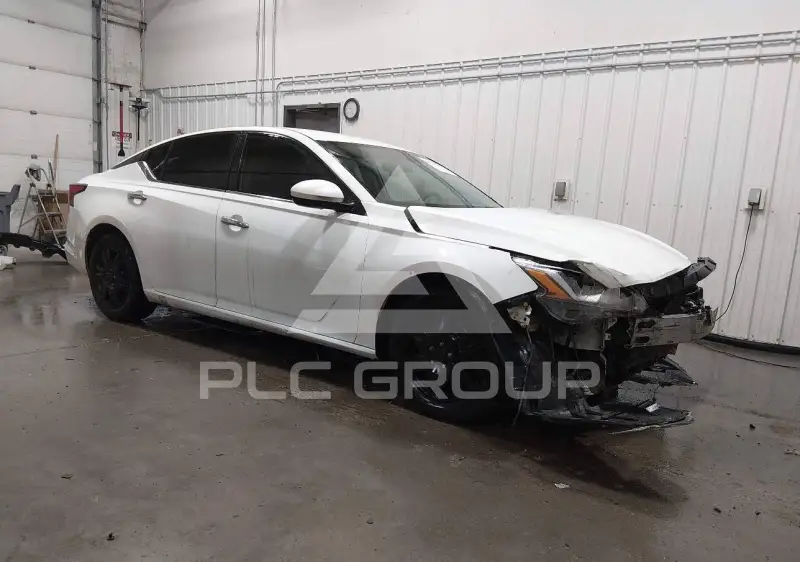 2019 Nissan ALTIMA фото