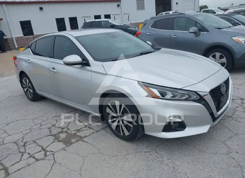 2019 Nissan ALTIMA фото