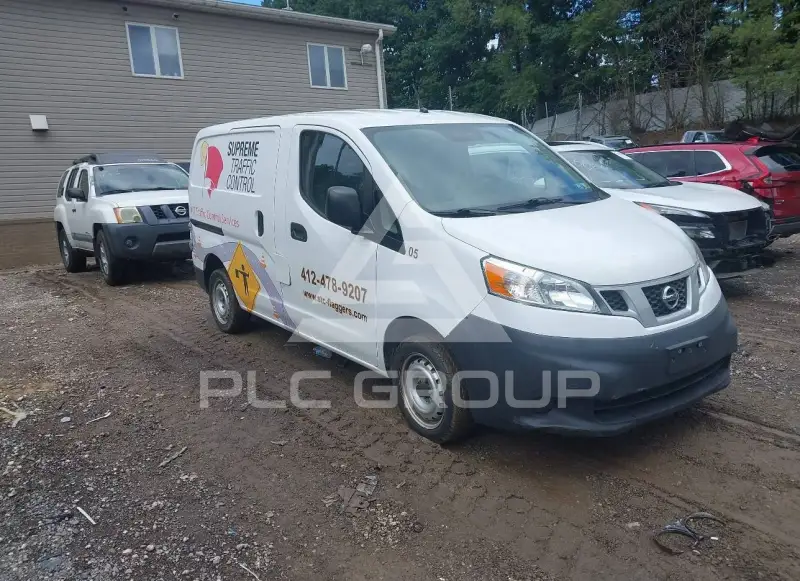 2019 Nissan NV 200 photo