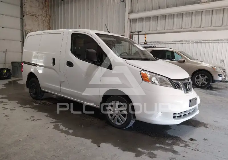 2019 Nissan NV 200 photo