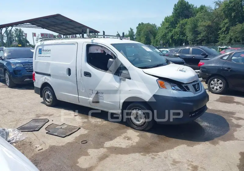 2019 Nissan NV 200 фото
