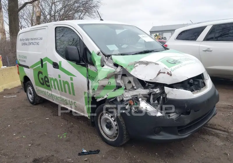 2019 Nissan NV 200 фото