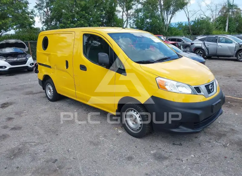2019 Nissan NV 200 photo