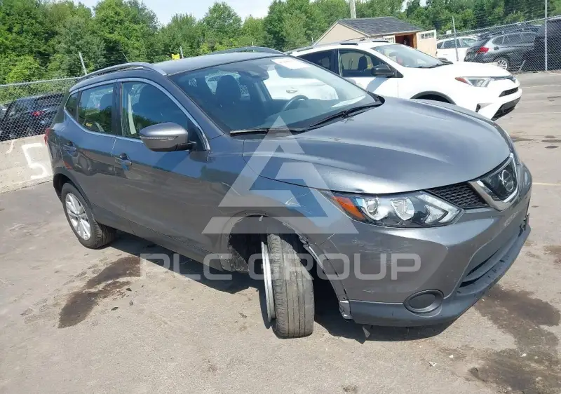 2019 Nissan ROGUE photo