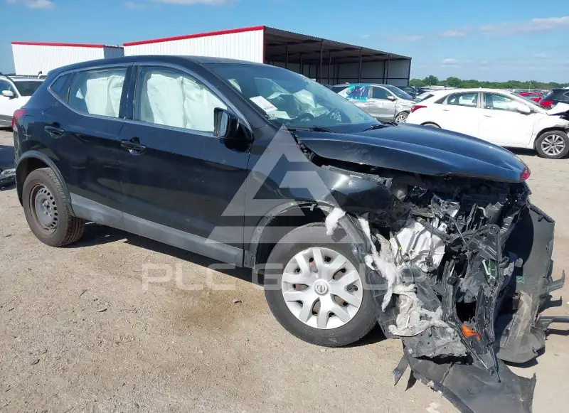 2019 Nissan ROGUE photo