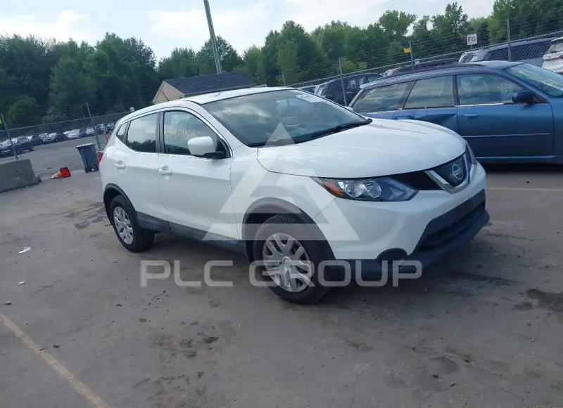2019 Nissan ROGUE photo