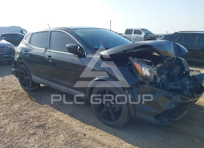 2019 Nissan ROGUE photo