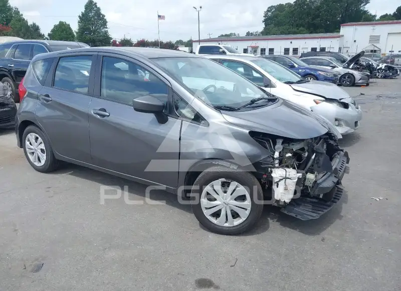 2019 Nissan VERSA фото