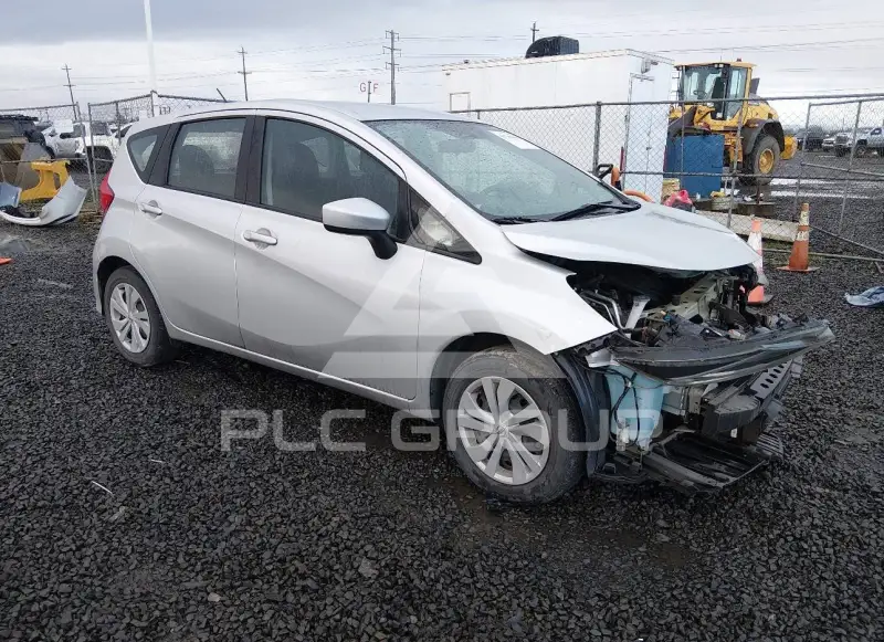 2019 Nissan VERSA фото