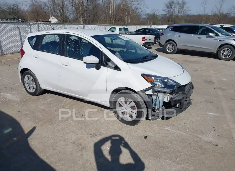 2019 Nissan VERSA фото