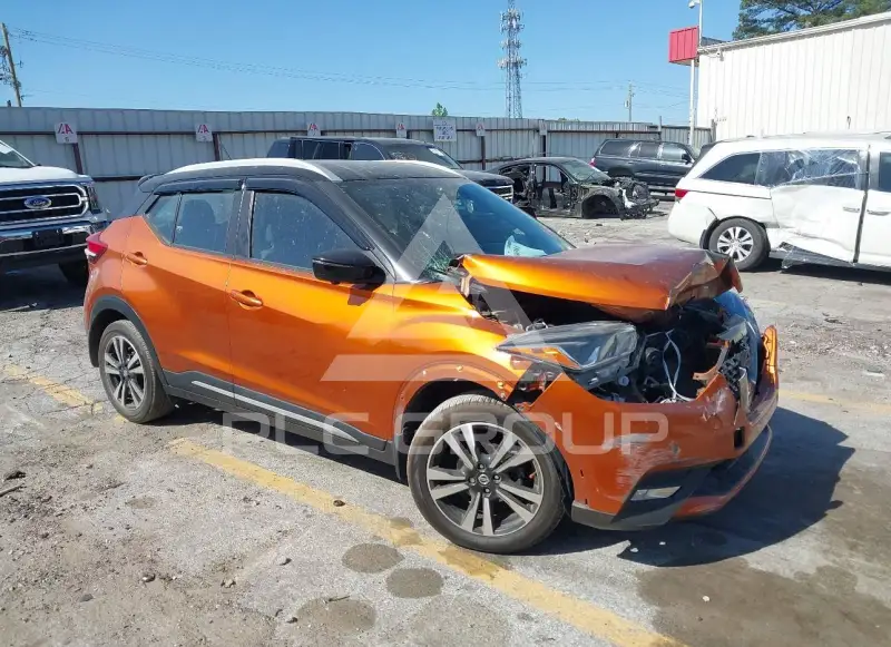 2019 Nissan KICKS фото
