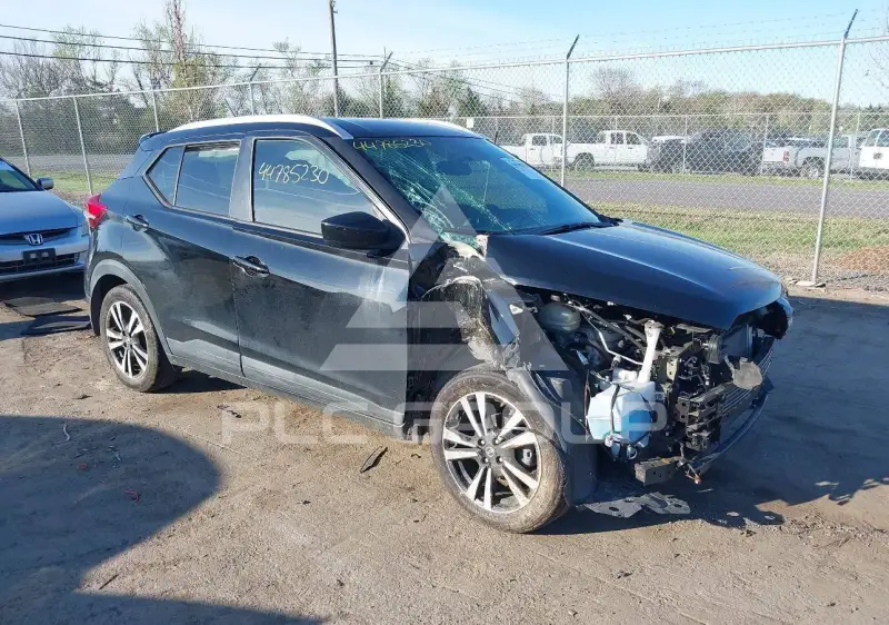 2019 Nissan KICKS фото