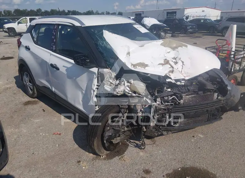 2019 Nissan KICKS photo