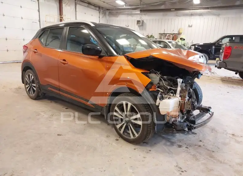 2019 Nissan KICKS фото
