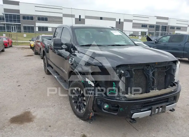 2019 Nissan TITAN фото