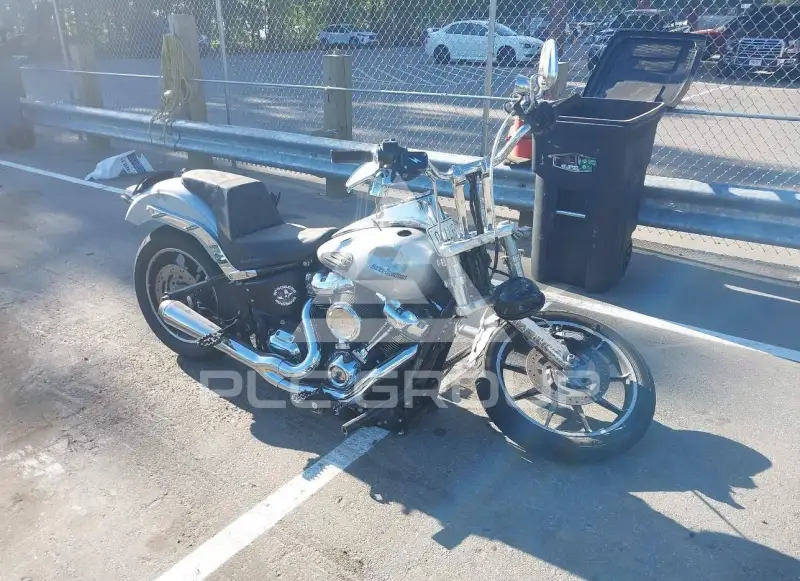 2019 Harley-Davidson FXLR фото