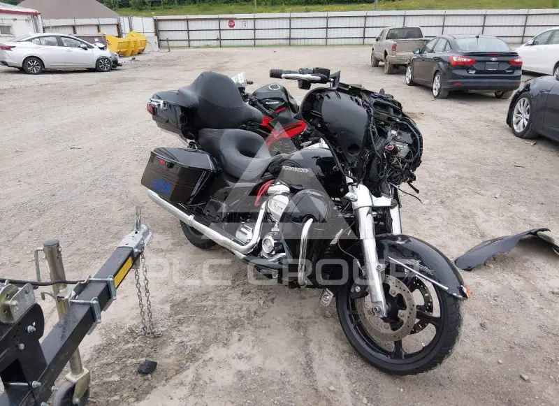 2019 Harley-Davidson FLHTK фото