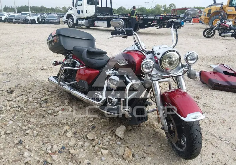 2019 Harley-Davidson FLHR фото