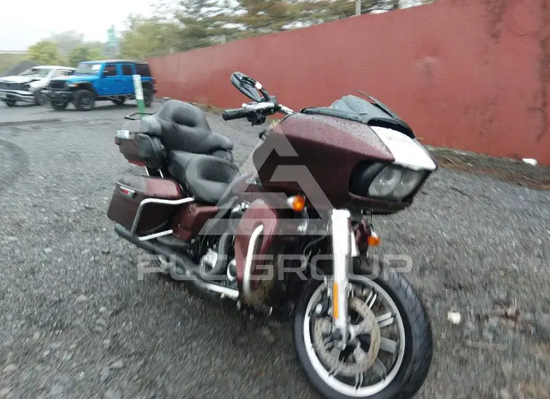 2019 Harley-Davidson FLTRU photo