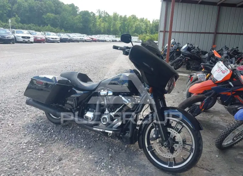 2019 Harley-Davidson FLHX фото