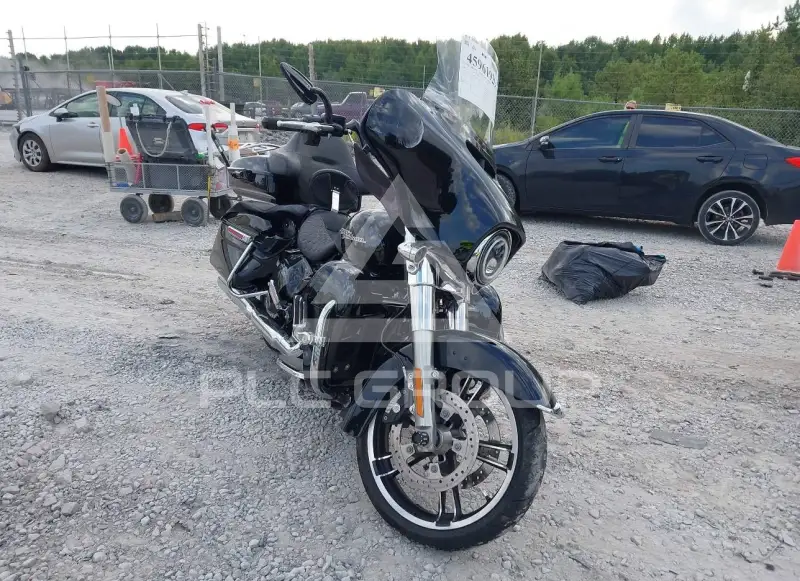 2019 Harley-Davidson FLHX фото