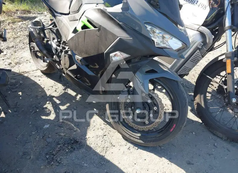 2019 Kawasaki EX400 фото