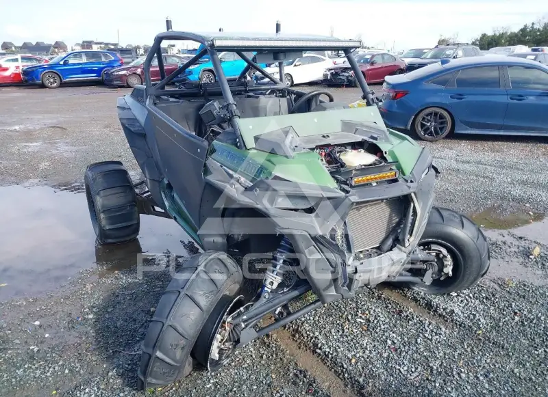 2019 Polaris Rzr photo