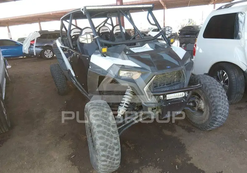 2019 Polaris Rzr photo