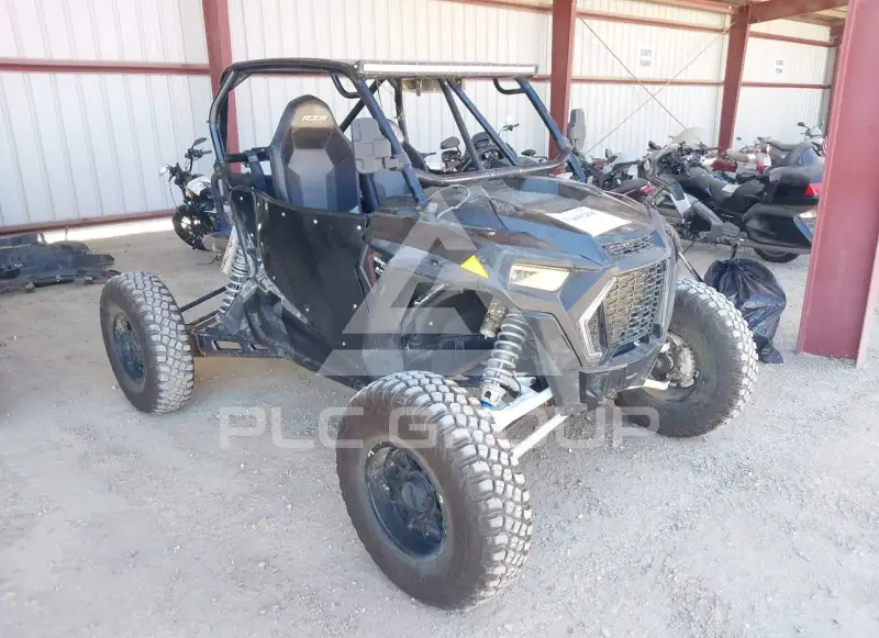 2019 Polaris Rzr photo