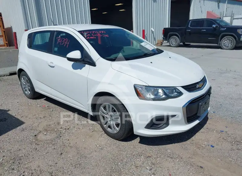 2019 Chevrolet Sonic фото