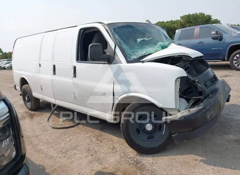 2019 Chevrolet Express photo